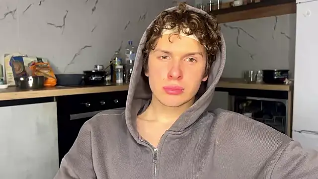 Snapshot of alyx_garden chatting on 02.26.26 alyx garden online show from 02.26.26