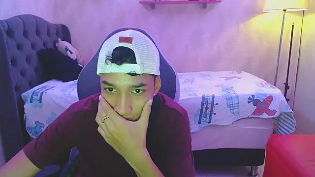 jose sexycumm online show from 02.20.25