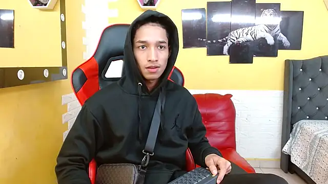 jose sexycumm online show from 10.09.25