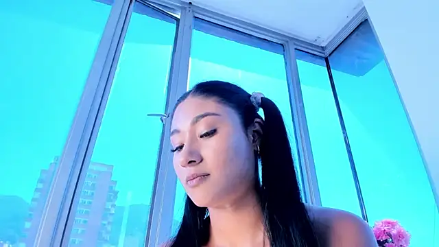 Snapshot of Megan_Lim chatting on 01.12.25 Megan Lim online show from 01.12.25