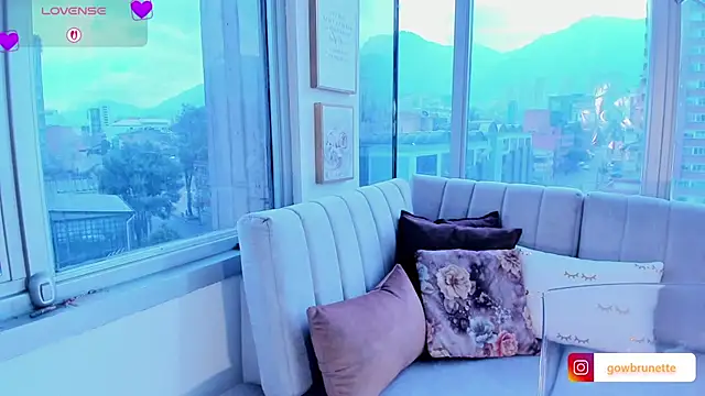 Snapshot of Megan_Lim chatting on 02.09.25 Megan Lim online show from 02.09.25