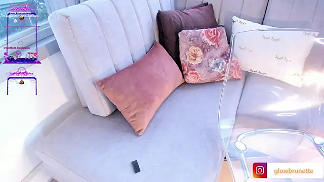 Snapshot of Megan_Lim chatting on 03.07.25 Megan Lim online show from 03.07.25