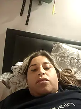 Snapshot of yajahil chatting on 12.14.24 yajahil online show from 12.14.24