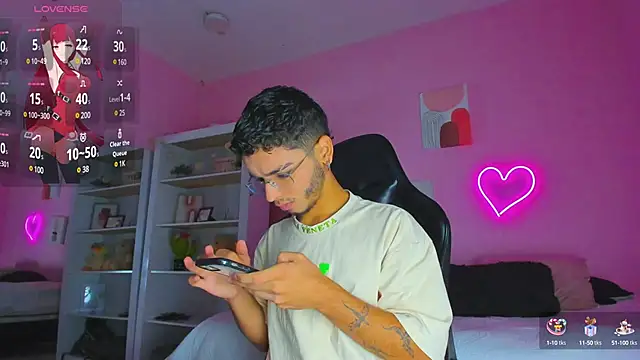 Ian Castillo  online show from 03.03.25