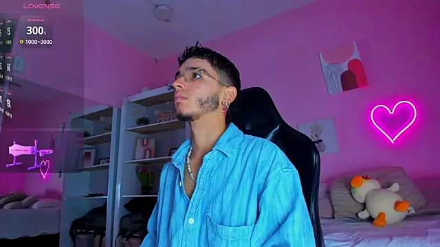 Ian Castillo  online show from 03.17.25