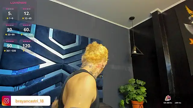 Snapshot of Ian_Castillo_ chatting on 01.19.26 Ian Castillo online show from 01.19.26