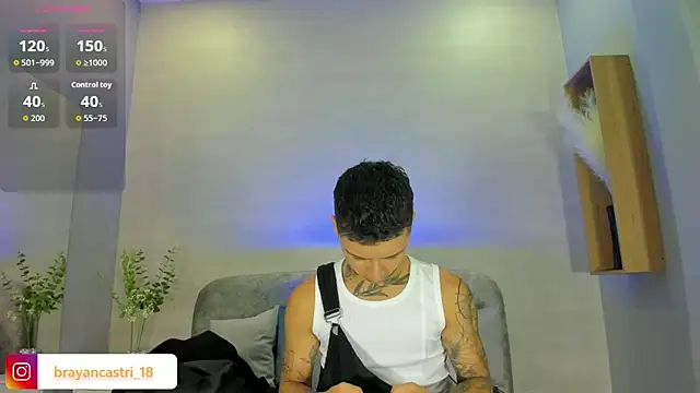 Snapshot of Ian_Castillo_ chatting on 05.16.26 Ian Castillo online show from 05.16.26