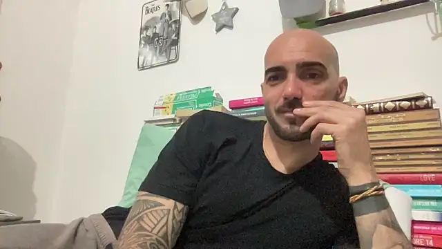 Snapshot of alessandromori91 chatting on 05.08.26 alessandromori91 online show from 05.08.26