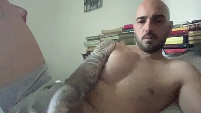 Snapshot of alessandromori91 chatting on 05.26.26 alessandromori91 online show from 05.26.26