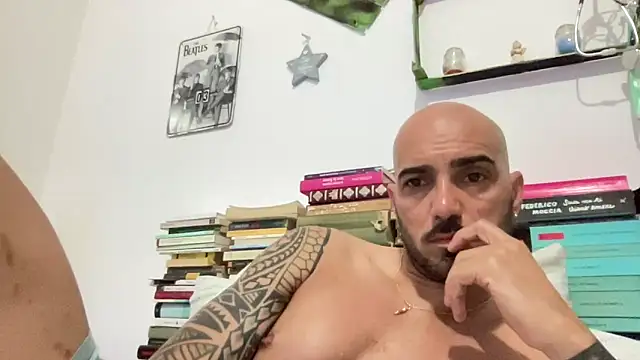 Snapshot of alessandromori91 chatting on 06.22.26 alessandromori91 online show from 06.22.26