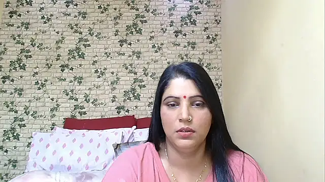 Snapshot of XIndianintimacy chatting on 05.17.26 XIndianintimacy online show from 05.17.26