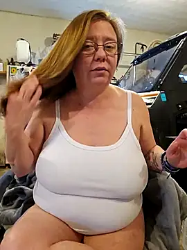 MsShelby40 online show from 03.21.25