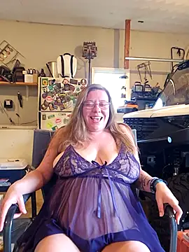 MsShelby40 online show from 09.10.25