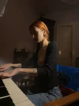 Snapshot of IngridMayer chatting on 01.03.25 IngridMayer online show from 01.03.25