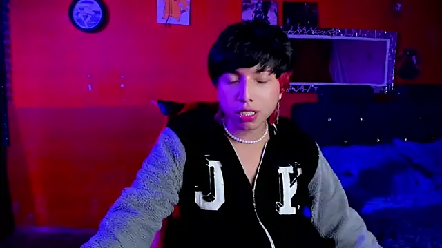 Snapshot of AnggelONfiree chatting on 03.04.25 AnggelONfiree online show from 03.04.25