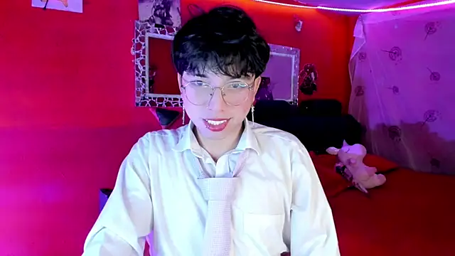 Snapshot of AnggelONfiree chatting on 10.04.25 AnggelONfiree online show from 10.04.25