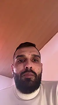 Snapshot of sisi1992 chatting on 03.06.25 sisi1992 online show from 03.06.25