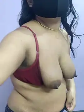 Snapshot of cute_riya0 chatting on 01.03.25 cute riya0 online show from 01.03.25