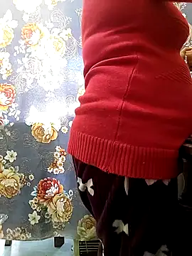 Snapshot of NepaliHotty chatting on 12.14.24 NepaliHotty online show from 12.14.24