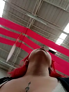 madelaine- online show from 02.12.25