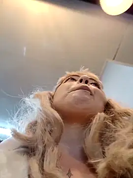 madelaine- online show from 03.10.25