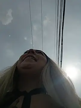 madelaine- online show from 11.06.25