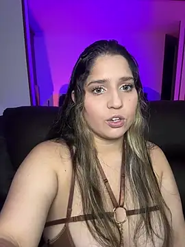 Snapshot of valentina_jonnes1 chatting on 03.07.25 valentina jonnes1 online show from 03.07.25