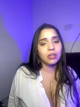 Snapshot of valentina_jonnes1 chatting on 12.17.25 valentina jonnes1 online show from 12.17.25