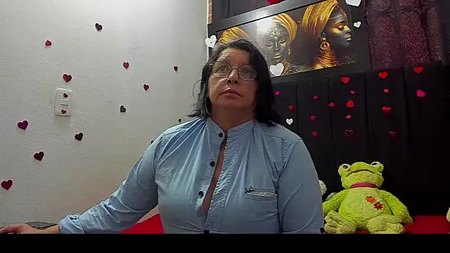 Evaaross 2345 online show from 06.07.26