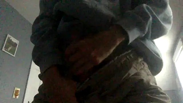 Snapshot of KittingGrappler chatting on 11.12.25 KittingGrappler online show from 11.12.25