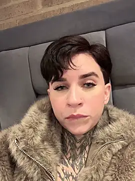 Snapshot of AliceShazaham_ chatting on 06.19.26 AliceShazaham online show from 06.19.26