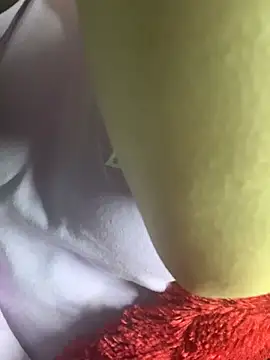 Snapshot of Chiha88 chatting on 12.24.24 Chiha88 online show from 12.24.24