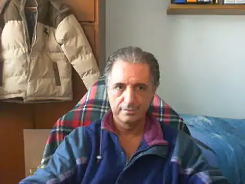 Snapshot of lliuk70mi chatting on 12.14.25 lliuk70mi online show from 12.14.25