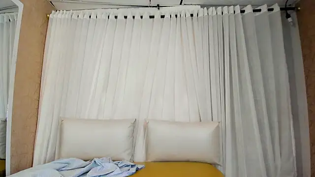 Annyeli online show from 09.11.25