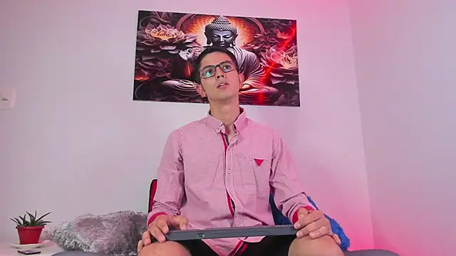 Snapshot of Ethan_Sai___ chatting on 02.07.25 Ethan Sai online show from 02.07.25