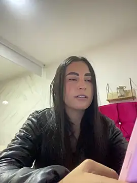 Snapshot of CAM_21X chatting on 01.14.25 CAM 21X online show from 01.14.25