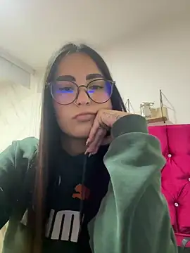 Snapshot of CAM_21X chatting on 01.20.25 CAM 21X online show from 01.20.25