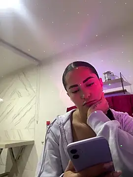 Snapshot of CAM_21X chatting on 01.30.25 CAM 21X online show from 01.30.25