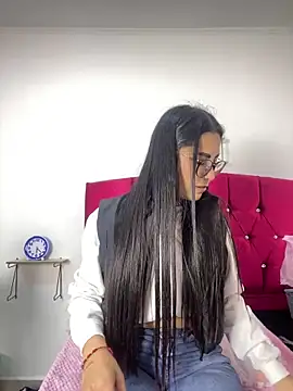 Snapshot of CAM_21X chatting on 02.12.25 CAM 21X online show from 02.12.25