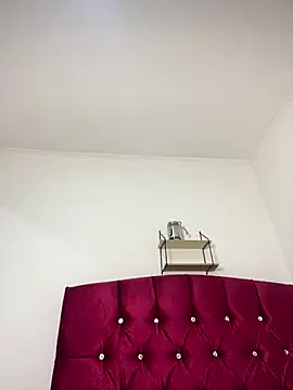 Snapshot of CAM_21X chatting on 02.18.25 CAM 21X online show from 02.18.25