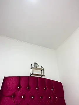 Snapshot of CAM_21X chatting on 03.05.25 CAM 21X online show from 03.05.25