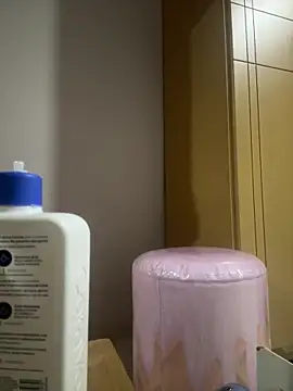 Snapshot of CAM_21X chatting on 03.18.25 CAM 21X online show from 03.18.25