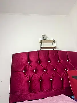 Snapshot of CAM_21X chatting on 03.18.25 CAM 21X online show from 03.18.25