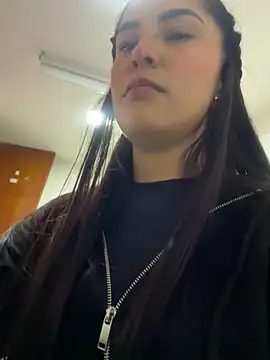 Snapshot of CAM_21X chatting on 03.19.25 CAM 21X online show from 03.19.25