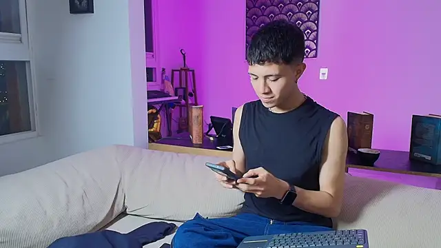 Justyn Ross online show from 09.11.25