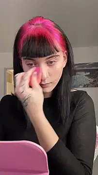 Vailyreb  online show from 04.30.26