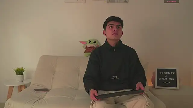 tommy and sophie online show from 01.31.25