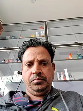 Raj1043 online show from 11.13.25