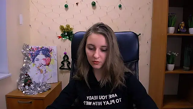 Snapshot of _Nicole_new chatting on 12.17.24 Nicole new online show from 12.17.24