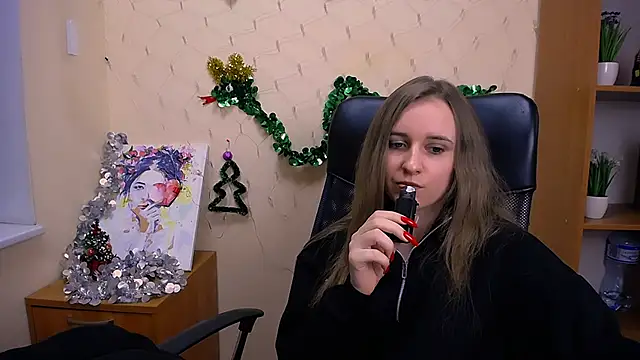 Snapshot of _Nicole_new chatting on 12.24.24 Nicole new online show from 12.24.24